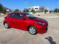 Rojo Usado 2024 Toyota Yaris Edition Berlina | 18.900 € (Precio justo)