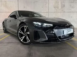 Gris Usado 2023 Audi e-tron GT quattro Berlina | 71.900 €