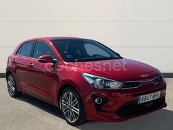 Rojo Usado 2023 Kia Rio Sport Berlina | 19.900 € (Un poco caro)