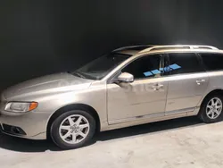 Beige Usado 2009 Volvo V70 Summum Familiar | 4000 €