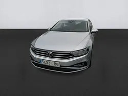 Gris Usado 2021 VW Passat Berlina | 20.300 € (Precio justo)