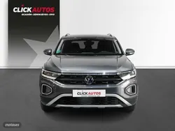 Plateado Usado 2022 VW T-Roc Life SUV | 21.900 € (Precio justo)
