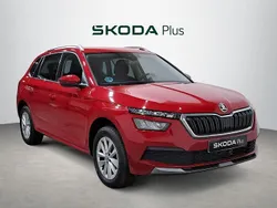 Rojo Usado 2024 Skoda Kamiq Ambition SUV | 21.990 € (Un poco caro)
