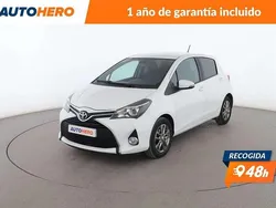 Blanco Usado 2015 Toyota Yaris Active Utilitario | 12.799 € (Caro)