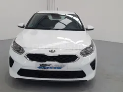 Blanco Usado 2019 Kia Ceed Berlina | 8500 € (Super precio)