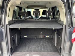 Gris / plata Usado 2017 Ford Tourneo Courier Titanium Monovolumen | 10.990 € (Precio justo)