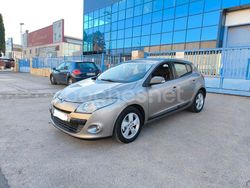 Beige Usado 2010 Renault Mégane III Dynamique Berlina | 5500 € (Precio justo)