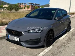 Gris / plata Usado 2021 Cupra Leon Berlina | 34.900 € (Un poco caro)