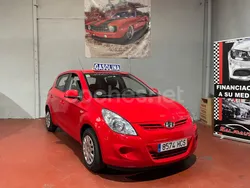 Rojo Usado 2011 Hyundai i20 Classic Berlina | 5790 € (Precio justo)