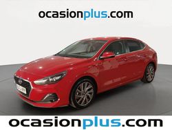 Rojo Usado 2018 Hyundai i30 Berlina | 12.591 € (Precio justo)