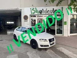 Blanco Usado 2011 Audi A3 Attraction Utilitario | 9900 € (Precio justo)