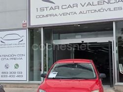 Rojo Usado 2005 Ford Focus Trend Utilitario | 3500 € (Precio justo)