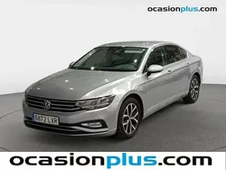 Gris plata Usado 2022 VW Passat Executive Berlina | 21.355 € (Precio justo)