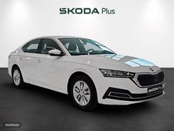 Blanco Usado 2025 Skoda Octavia Ambition Familiar | 21.990 € (Super precio)
