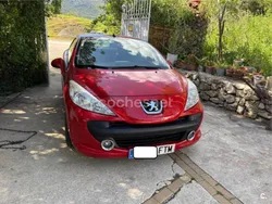 Rojo Usado 2007 Peugeot 207 CC Descapotable | 5500 € (Un poco caro)
