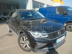 Gris / plata Usado 2022 VW Tiguan Life SUV | 27.690 € (Buen precio)