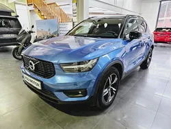 Azul Usado 2019 Volvo XC40 R-Design SUV | 27.900 € (Precio justo)