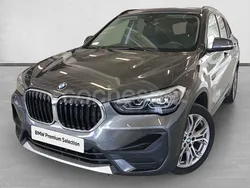 Gris / plata Usado 2021 BMW X1 Advantage SUV | 29.900 € (Caro)