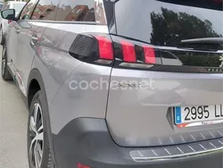 Gris / plata Usado 2020 Peugeot 5008 Allure Monovolumen | 22.850 € (Precio justo)