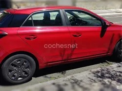 Granate Usado 2017 Hyundai i20 Berlina | 8900 € (Precio justo)