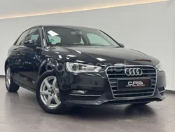 Negro Usado 2013 Audi A3 Ambiente Berlina | 10.900 € (Precio justo)