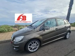 Marrón Usado 2010 Mercedes B180 Monovolumen | 10.800 € (Caro)
