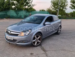 Gris / plata Usado 2007 Opel Astra GTC Sport Berlina | 4500 € (Precio justo)
