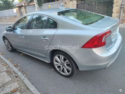 Gris / plata Usado 2010 Volvo S60 Summum Berlina | 7000 €