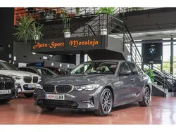 Gris Usado 2021 BMW 318 Sport Line Berlina | 25.900 € (Precio justo)