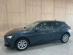 Gris / plata Usado 2023 Seat Leon Style Berlina | 21.300 € (Precio justo)