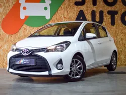 Blanco Usado 2015 Toyota Yaris City Berlina | 7990 € (Buen precio)