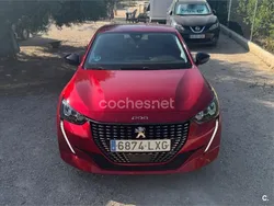 Rojo Usado 2022 Peugeot 208 Allure Utilitario | 16.500 € (Precio justo)