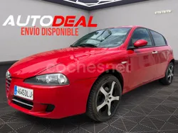 Rojo Usado 2004 Alfa Romeo 147 Progression Utilitario | 5500 €