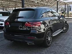 Negro Usado 2022 Mercedes GLC300e SUV | 46.700 € (Precio justo)