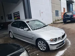 Gris / plata Usado 2003 BMW 320 Berlina | 2300 € (Buen precio)