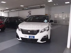 Blanco Usado 2019 Peugeot 3008 Active SUV | 14.500 € (Precio justo)