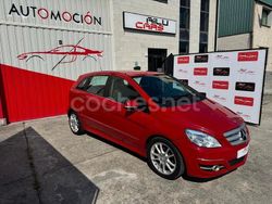Rojo Usado 2010 Mercedes B180 Sport Edition Monovolumen | 7490 € (Precio justo)