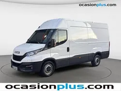 Blanco Usado 2023 Iveco Daily Berlina | 25.091 € (Buen precio)