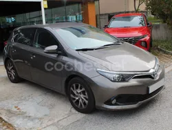 Toyota Auris Hybrid