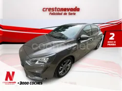 Gris / plata Usado 2021 Ford Focus ST-Line Berlina | 19.990 €
