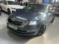 Gris / plata Usado 2019 Skoda Octavia RS Berlina | 17.500 € (Precio justo)