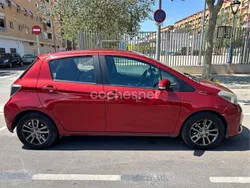Granate Usado 2014 Toyota Yaris Active Berlina | 7900 € (Precio justo)