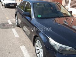 Azul Usado 2009 BMW 525 Berlina | 4500 €