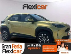 Amarillo Usado 2024 Toyota Yaris Cross Active SUV | 23.390 € (Precio justo)