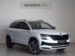Blanco Nuevo 2025 Skoda Karoq SportLine SUV | 39.490 € (Caro)