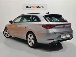 Gris plata Usado 2024 Seat Leon ST FR Familiar | 24.500 € (Precio justo)