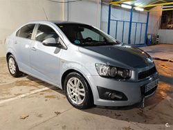 Azul Usado 2012 Chevrolet Aveo LTZ Berlina | 6200 € (Un poco caro)