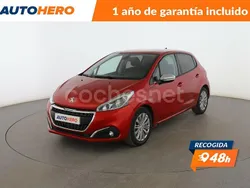 Rojo Usado 2019 Peugeot 208 Signature Sky Utilitario | 10.199 € (Precio justo)