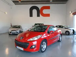 Rojo Usado 2010 Peugeot 207 CC Descapotable | 5900 € (Precio justo)