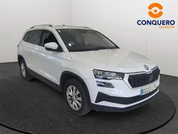 Blanco Usado 2022 Skoda Karoq Ambition SUV | 21.300 € (Un poco caro)